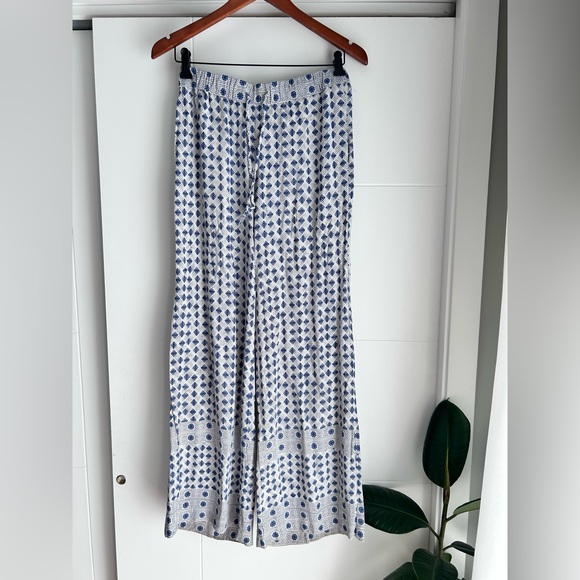 H&M Blue Patterned Wide Leg Pants with Tie Waist - Picture 3 of 5